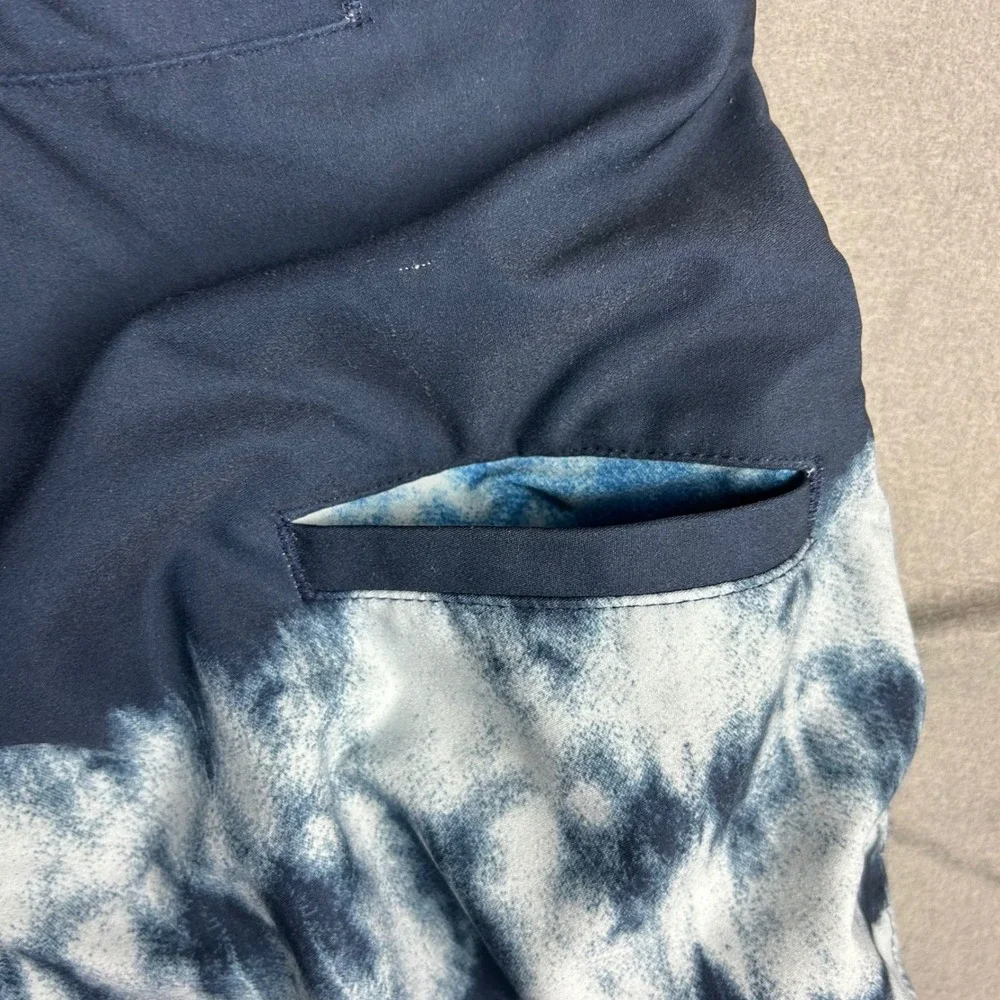 Huk Performance Fishing Swim Trunks Mens 3XL Navy Blue White Tie Dye H2000143